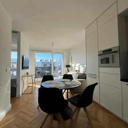 - Podskarbinska Varsó