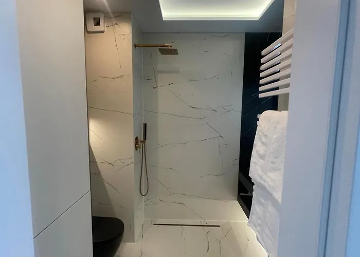 - Podskarbinska * Warsaw